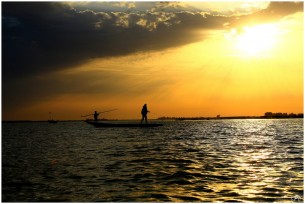 Les jours heureux sur le Fleuve Niger, Mopti, Mali. Février 2011
Photo : Ph