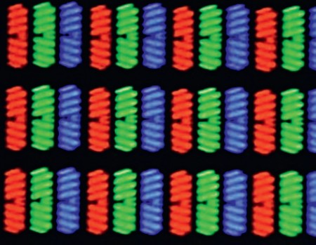 Le Nikon D800E et le moiré - Microphotographie d’une portion d’écran LCD d’ordinateur