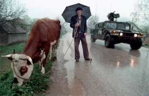 Les photographes de guerre montrent surtout les conséquences de la guerre